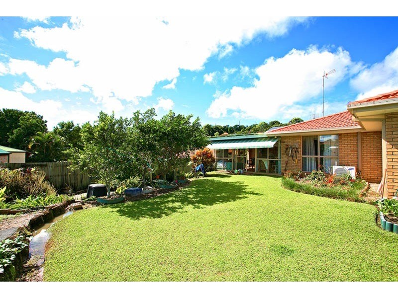 37 Kildare Drive, Banora Point NSW 2486