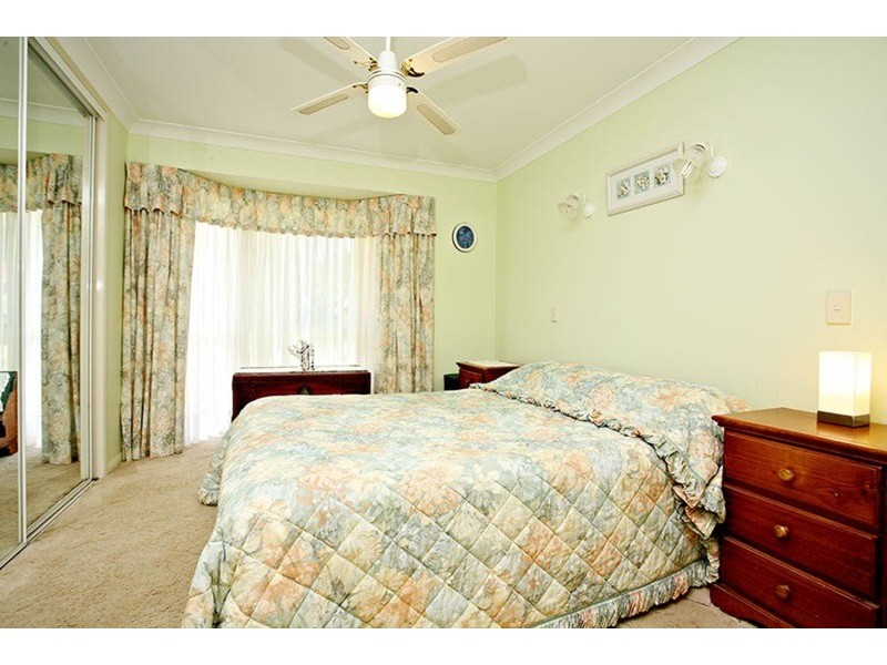 37 Kildare Drive, Banora Point NSW 2486