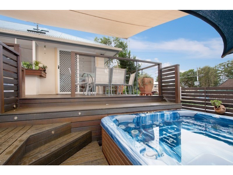 5 Acacia Street, Tweed Heads South NSW 2486