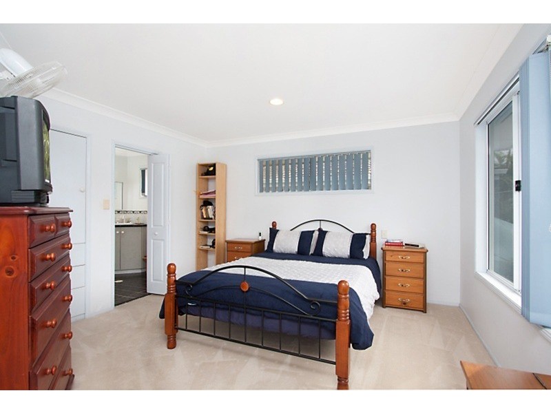 5 Acacia Street, Tweed Heads South NSW 2486