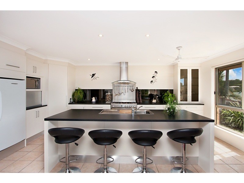 20 Clonakilty Close, Banora Point NSW 2486