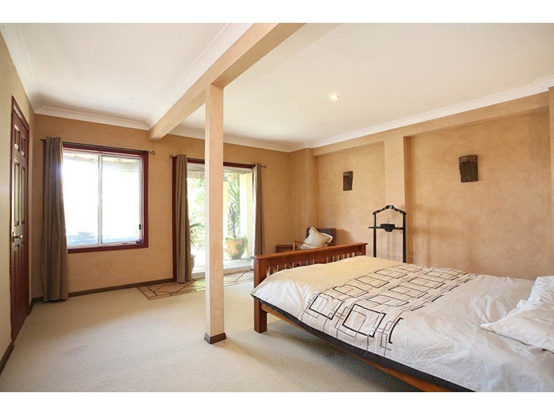 86 Broadwater Esplanade, Bilambil Heights NSW 2486