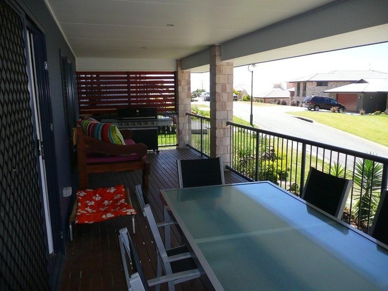 2 Mourne  Terrace, Banora Point NSW 2486