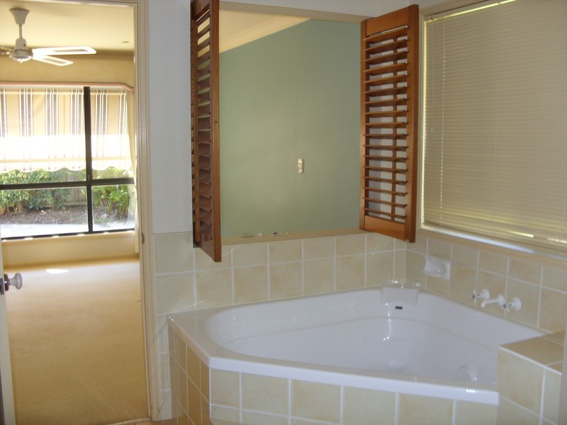 7 Botanical Circuit, Banora Point NSW 2486