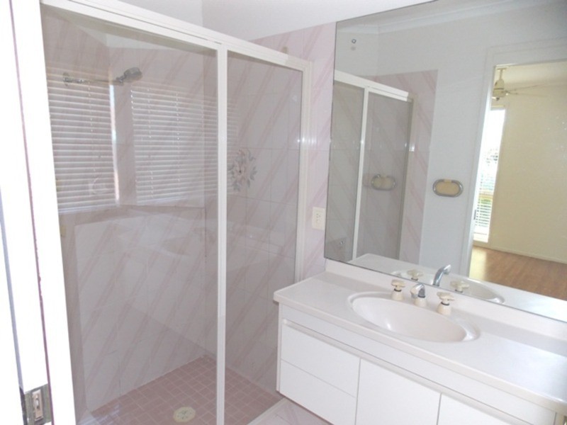 5 Shady Lane, Banora Point NSW 2486