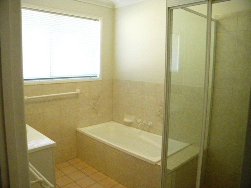 31 Monterey Avenue, Banora Point NSW 2486