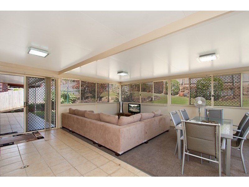 33 Clonakilty Close, Banora Point NSW 2486