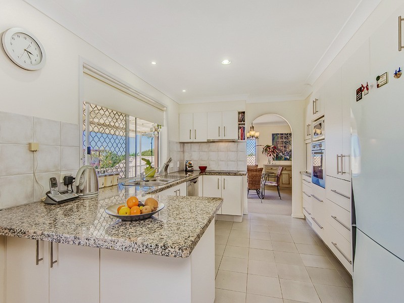 10 Glen Ayr Drive, Banora Point NSW 2486