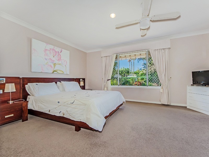 10 Glen Ayr Drive, Banora Point NSW 2486