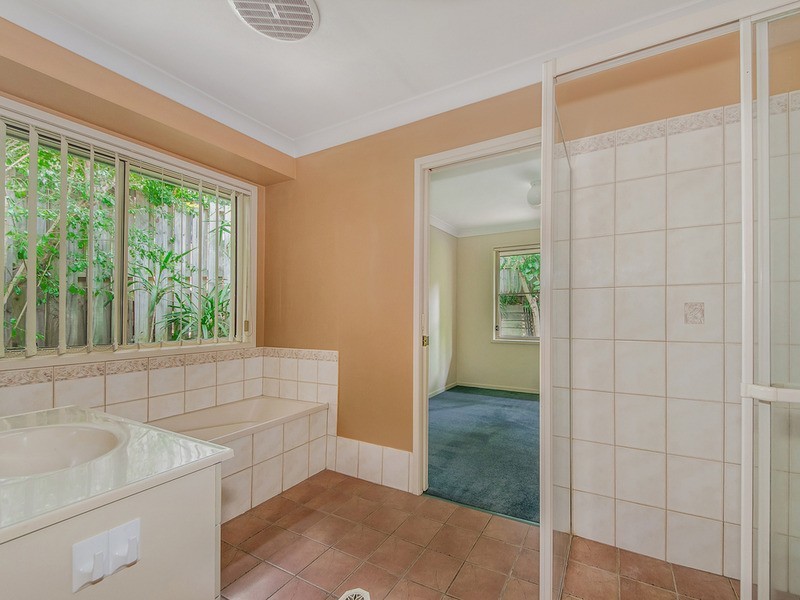 22 Shamrock Avenue, Banora Point NSW 2486