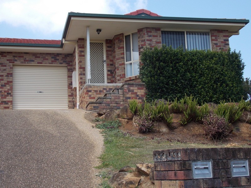 2/6 Lochlomond  Drive, Banora Point NSW 2486