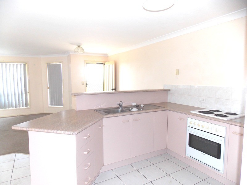 2/6 Lochlomond  Drive, Banora Point NSW 2486