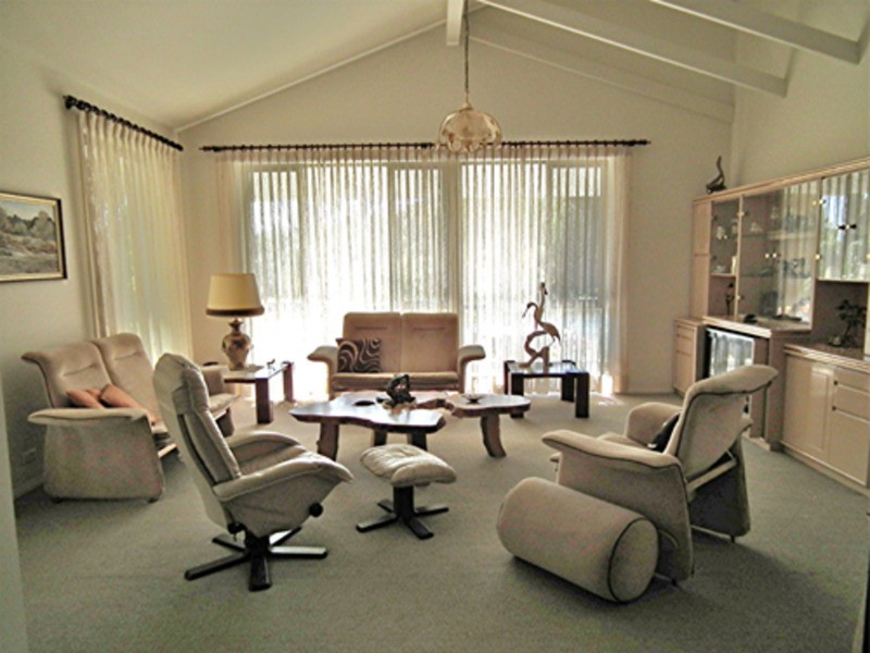 8 Biral Close, Bilambil NSW 2486