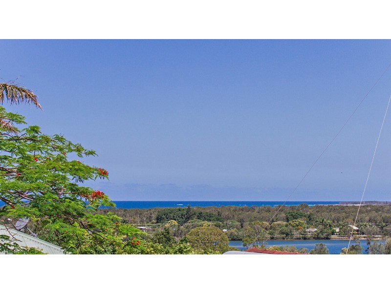 2 Adina Place, Banora Point NSW 2486