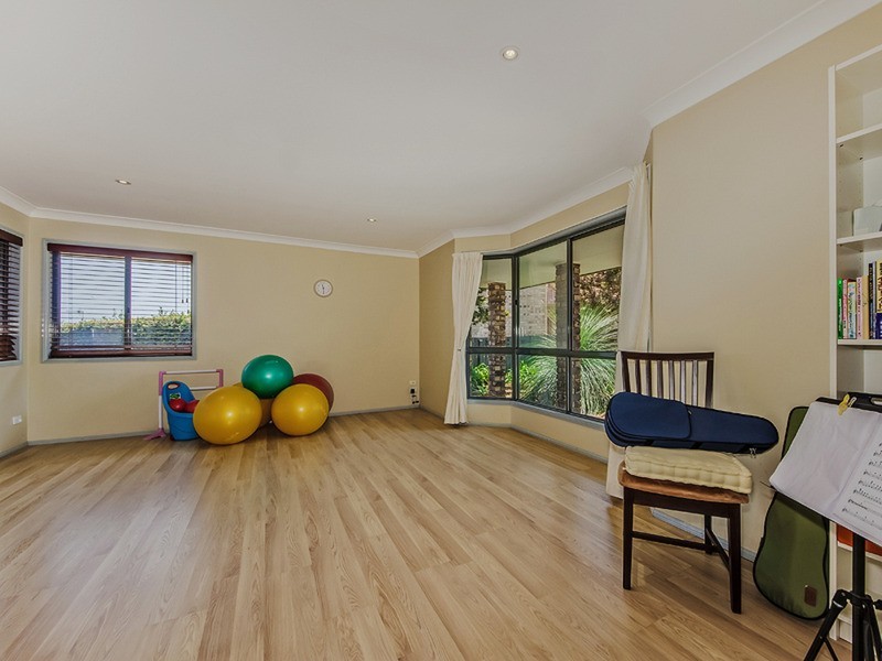 15 Inverness Court, Banora Point NSW 2486