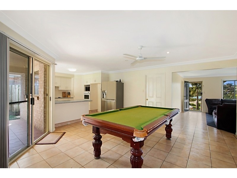 28B Comenara Crescent, Banora Point NSW 2486