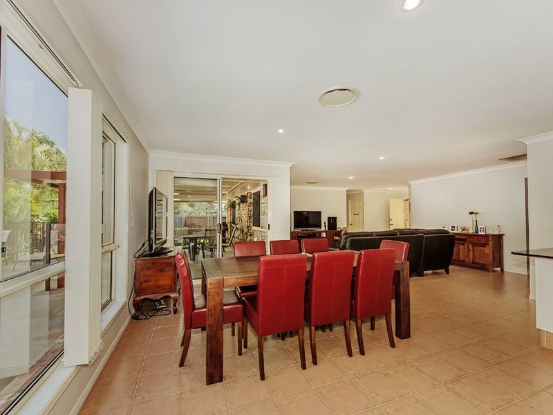 71 Avondale Drive, Banora Point NSW 2486