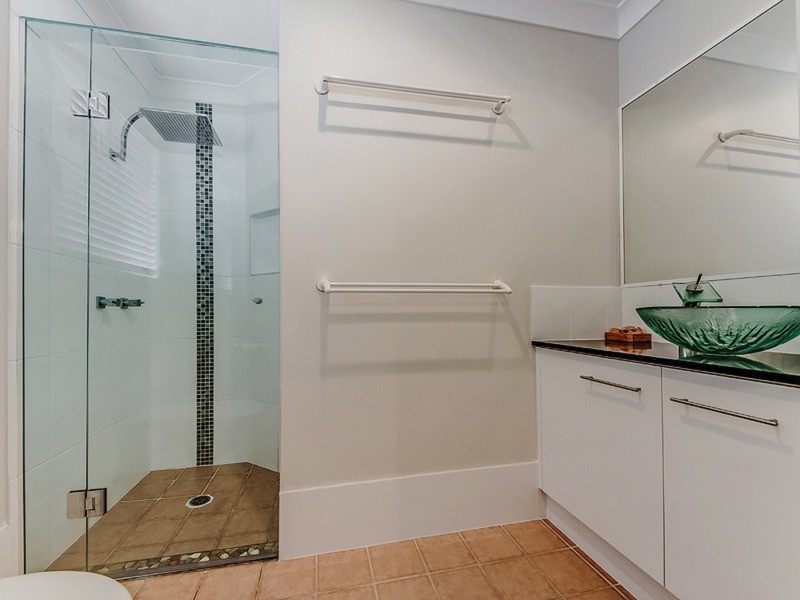 71 Avondale Drive, Banora Point NSW 2486