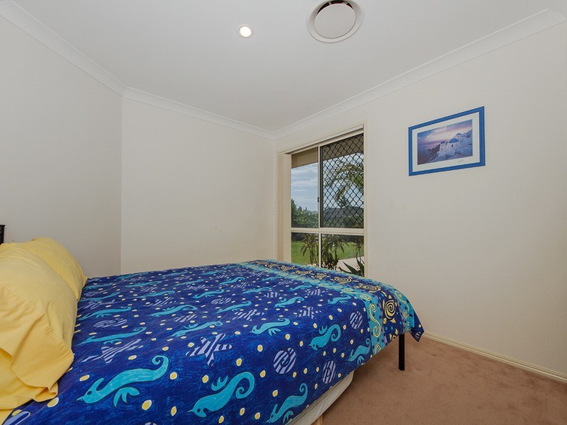 71 Avondale Drive, Banora Point NSW 2486