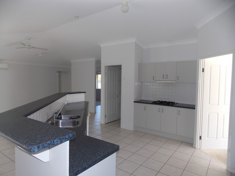13 MacQuarie  Street, Banora Point NSW 2486