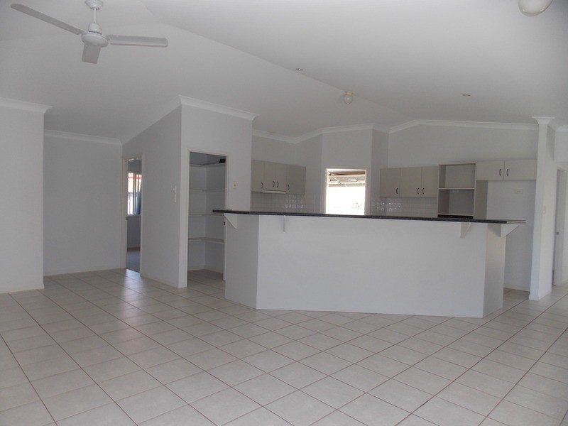 13 MacQuarie  Street, Banora Point NSW 2486
