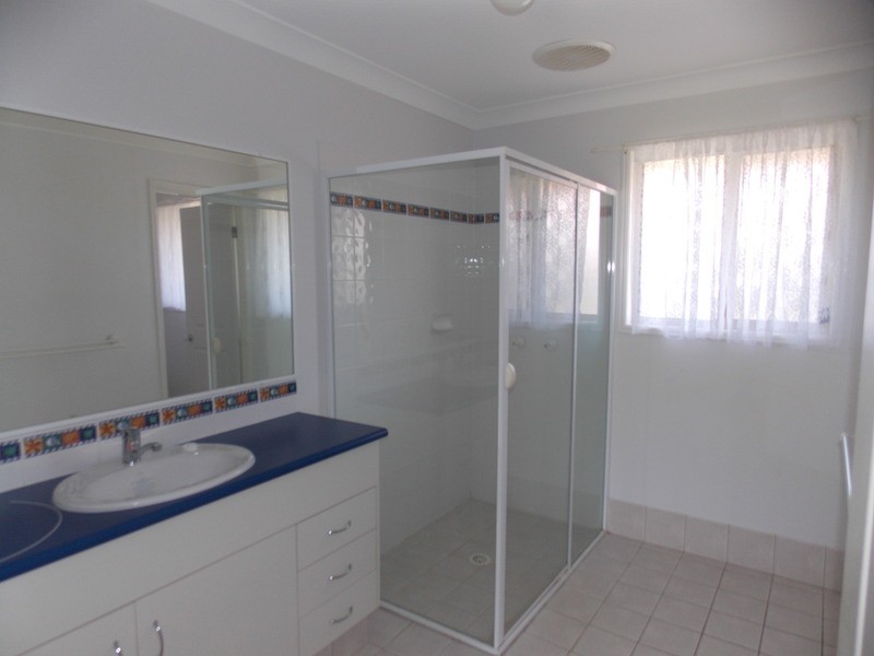 13 MacQuarie  Street, Banora Point NSW 2486
