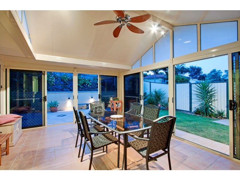 8 Grassmere Court, Banora Point NSW 2486