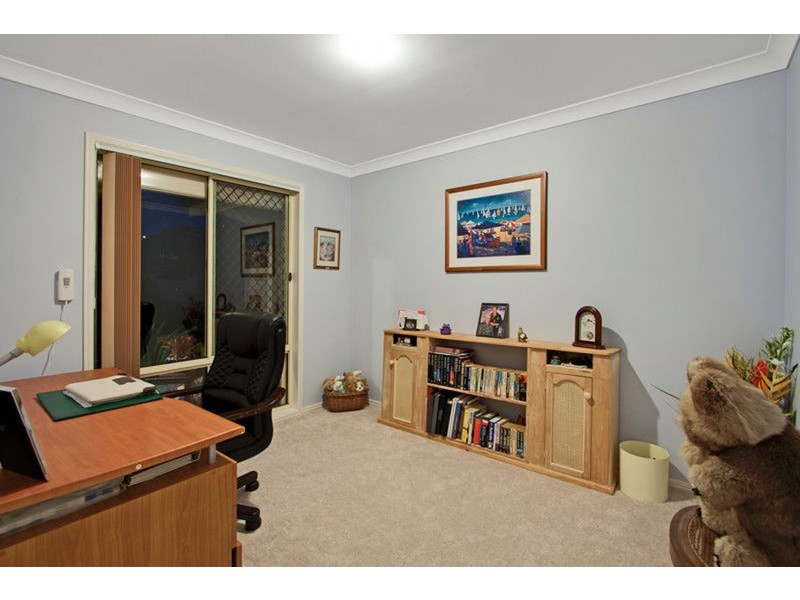 8 Grassmere Court, Banora Point NSW 2486