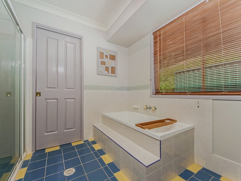 47 Clonakilty Close, Banora Point NSW 2486