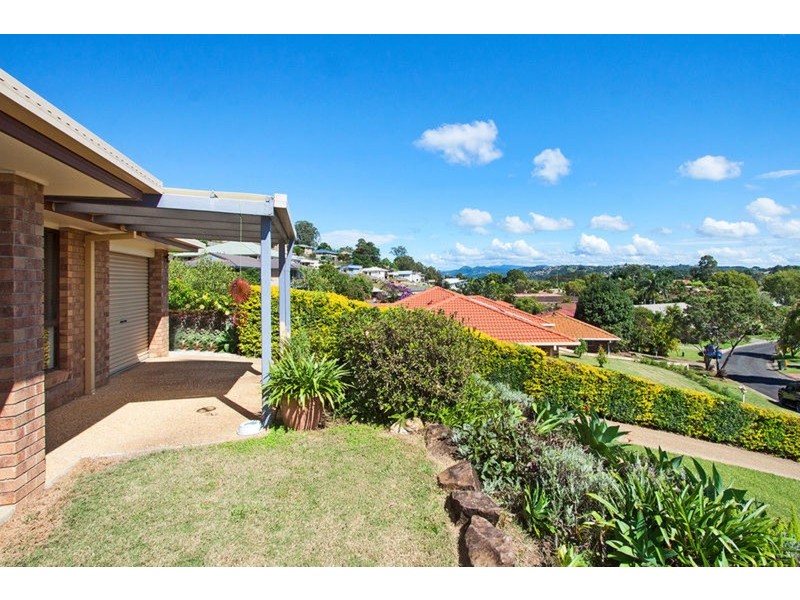 7 Azalea Court, Banora Point NSW 2486