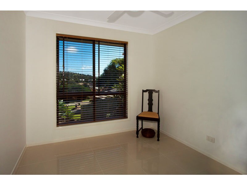 7 Azalea Court, Banora Point NSW 2486