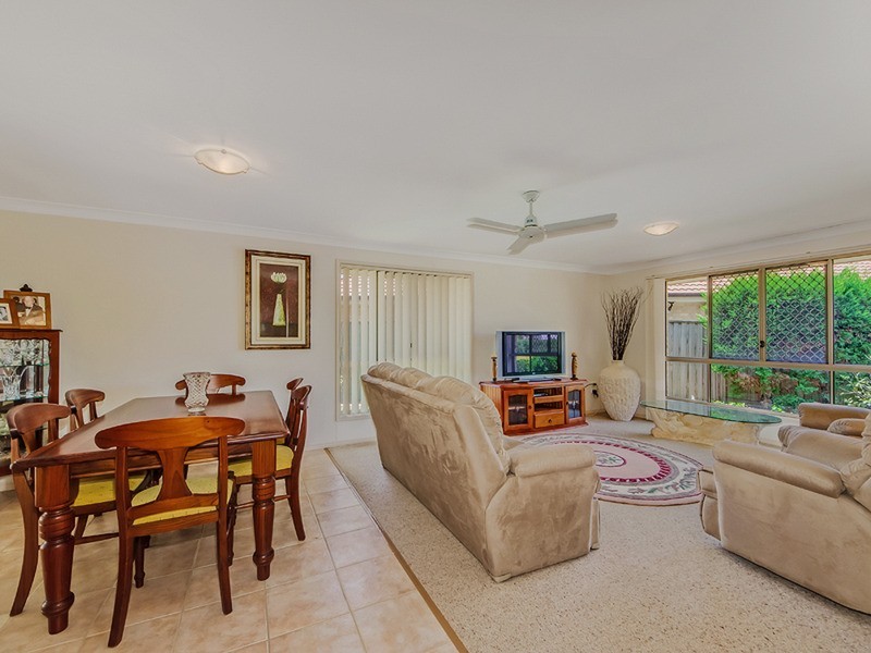 3 New Farm Place, Banora Point NSW 2486