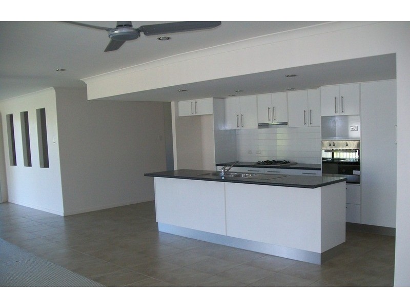 114 Botanical Circuit, Banora Point NSW 2486