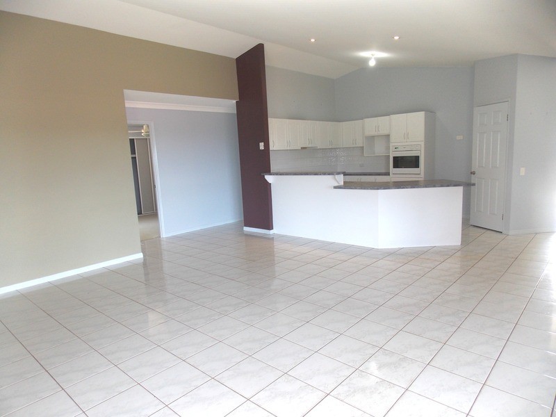 2 Rosslea  Court, Banora Point NSW 2486