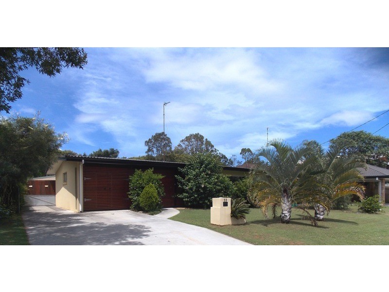 33 Blue Waters  Crescent, Tweed Heads West NSW 2485