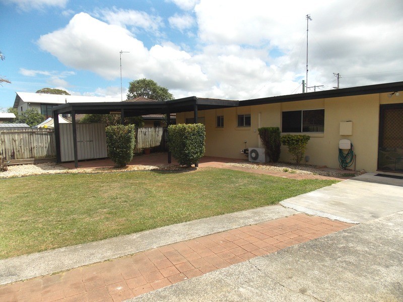 33 Blue Waters  Crescent, Tweed Heads West NSW 2485