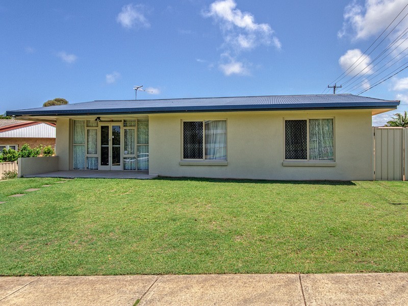 2 Kittiwake Street, Banora Point NSW 2486