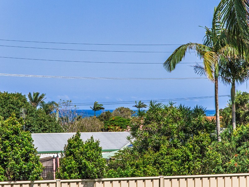 2 Kittiwake Street, Banora Point NSW 2486