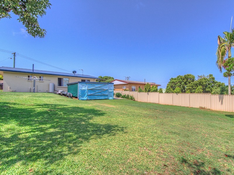 2 Kittiwake Street, Banora Point NSW 2486
