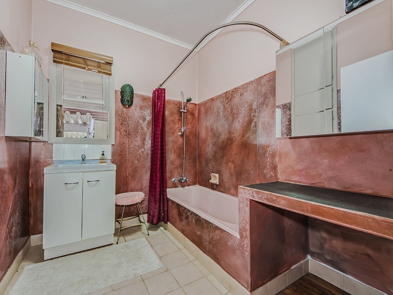 2 Floral Avenue, Tweed Heads South NSW 2486