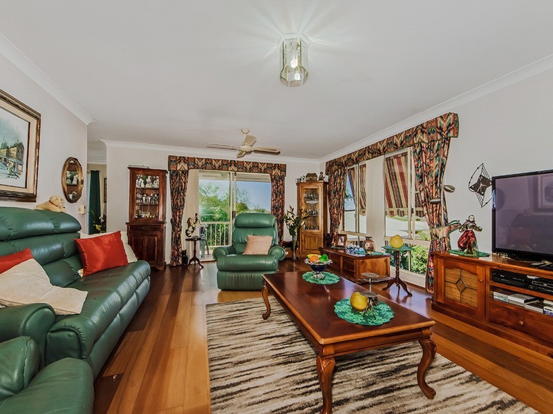 2/10 Kintyre Crescent, Banora Point NSW 2486