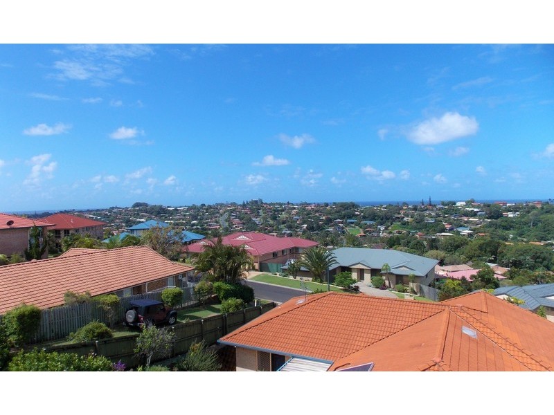 10 Tyrone Terrace, Banora Point NSW 2486