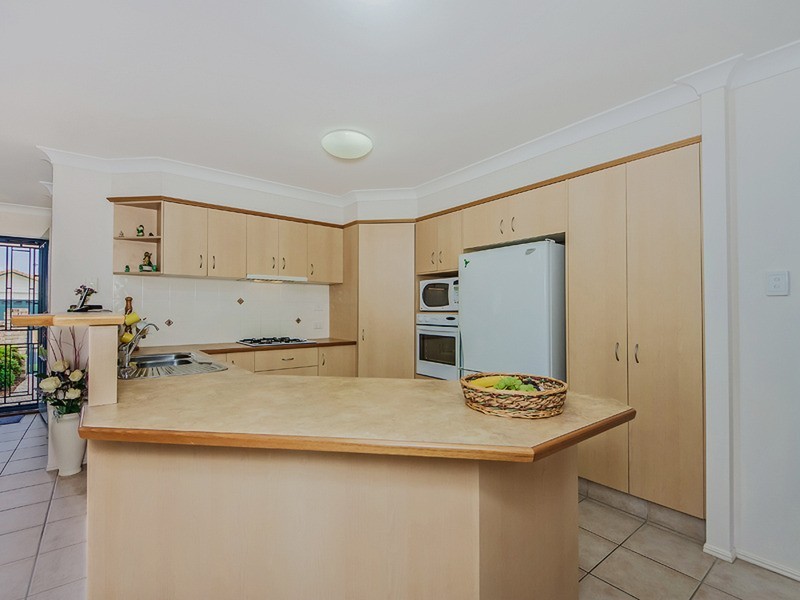7 Narara Crescent, Banora Point NSW 2486