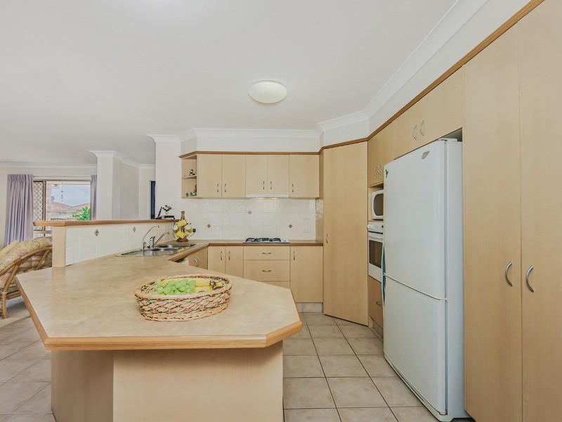 7 Narara Crescent, Banora Point NSW 2486