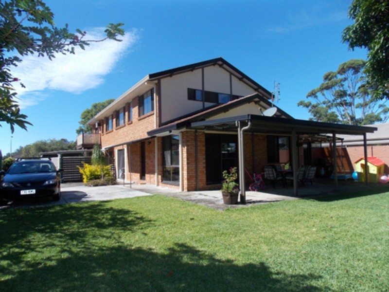 2/107 Old Ferry Road, Banora Point NSW 2486