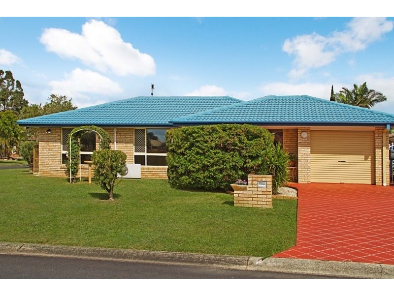 1/8 Alpina Place, Banora Point NSW 2486