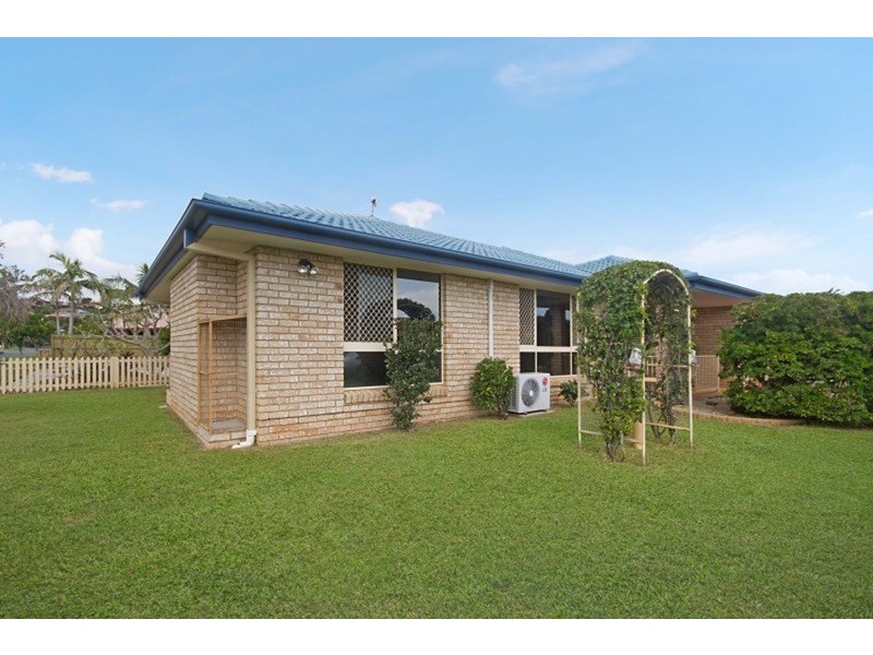 1/8 Alpina Place, Banora Point NSW 2486