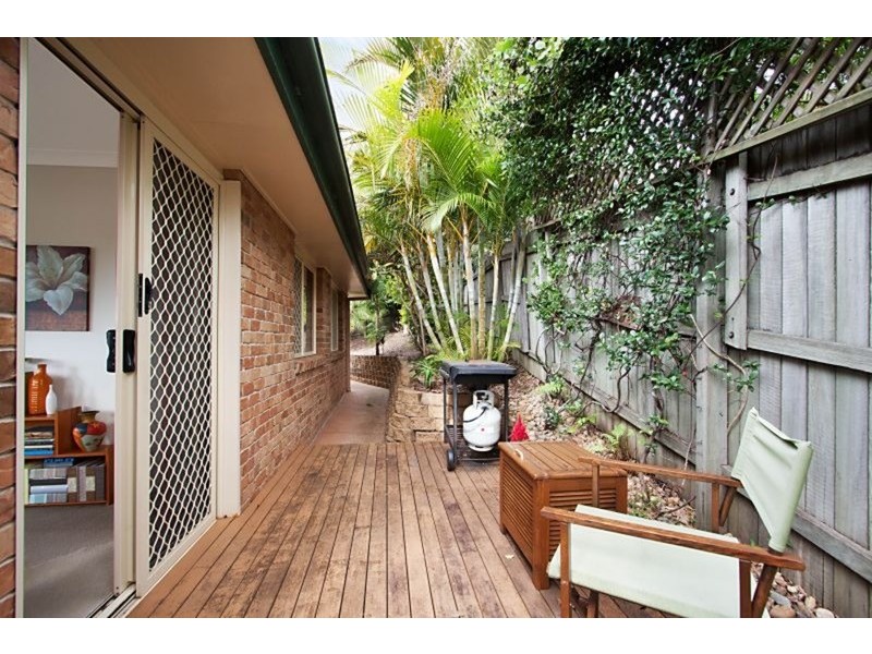 2/10 Honeymyrtle Drive, Banora Point NSW 2486