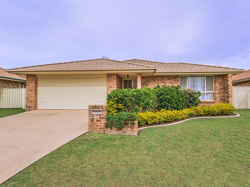 22 Narara Crescent, Banora Point NSW 2486