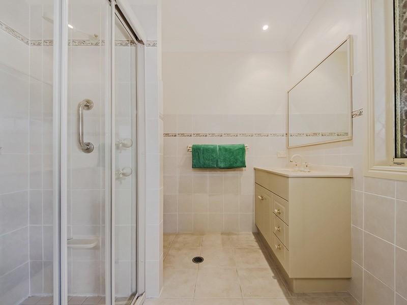 22 Narara Crescent, Banora Point NSW 2486